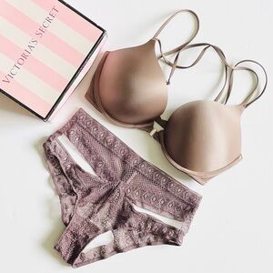 32D XS Victoria’s Secret Bombshell tan bra set